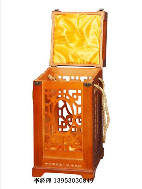 點(diǎn)擊查看詳細(xì)信息<br>標(biāo)題：白酒酒壇 閱讀次數(shù)：1734